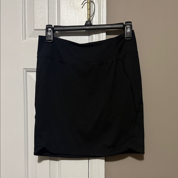 Columbia Dresses & Skirts - 🖤 **Columbia Women’s Active Skort – Size XS** 🖤